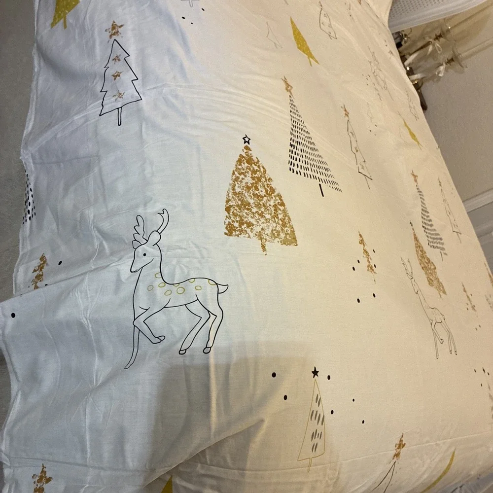 FenDie Queen Duvet + 2 Pillow Shams Christmas Reindeer New Out Of Package